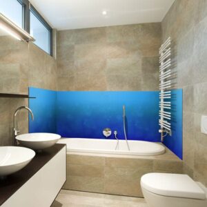 crédence baignoire effet de flou bleu