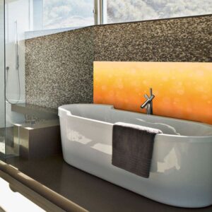 crédence baignoire effet de flou orange