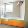 Rénovation salle de bains, panneau sur mesure aluminium composite, blur orange