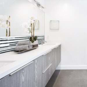 panneau mural salle de bains lines blancs