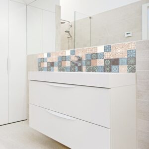 panneau mural salle de bains carreaux méditerranéens