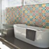 motif coloré crédence mural salle de bains pano-deco
