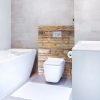 Rénovation salle de bains, baignoire, wc, vasque et douche sans joint, crédence panodeco wood