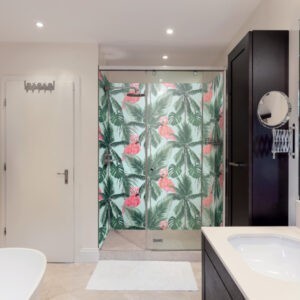 Panneau mural douche exotique avec décor tropical